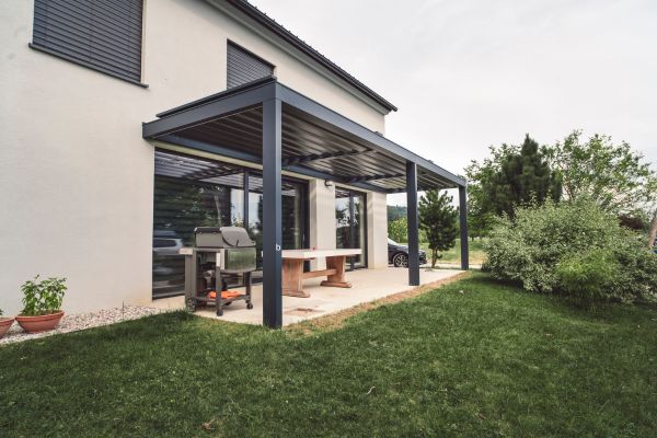 inconvenient pergola polycarbonate