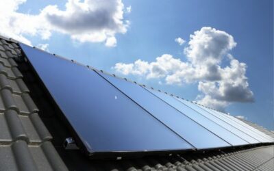 Comment brancher 4 panneaux solaires en parallèle ?
