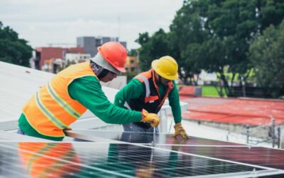 Peut-on installer un panneau solaire sur un mur de clôture ?