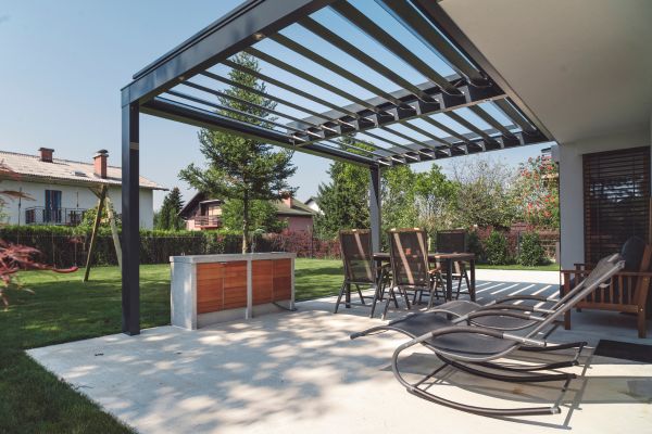 Est-il possible d'installer un barbecue sous une pergola Est-il possible d'installer un barbecue sous une pergola